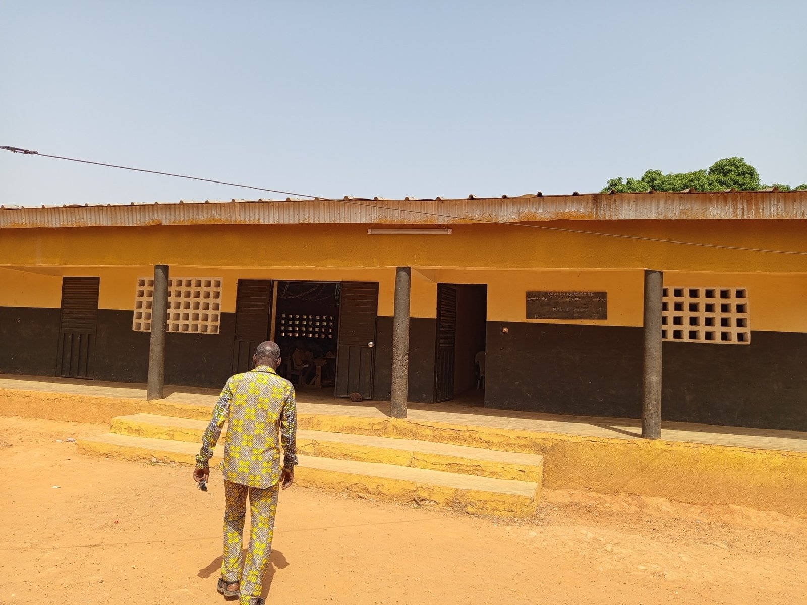 École confessionnelle primaire Aniwardine