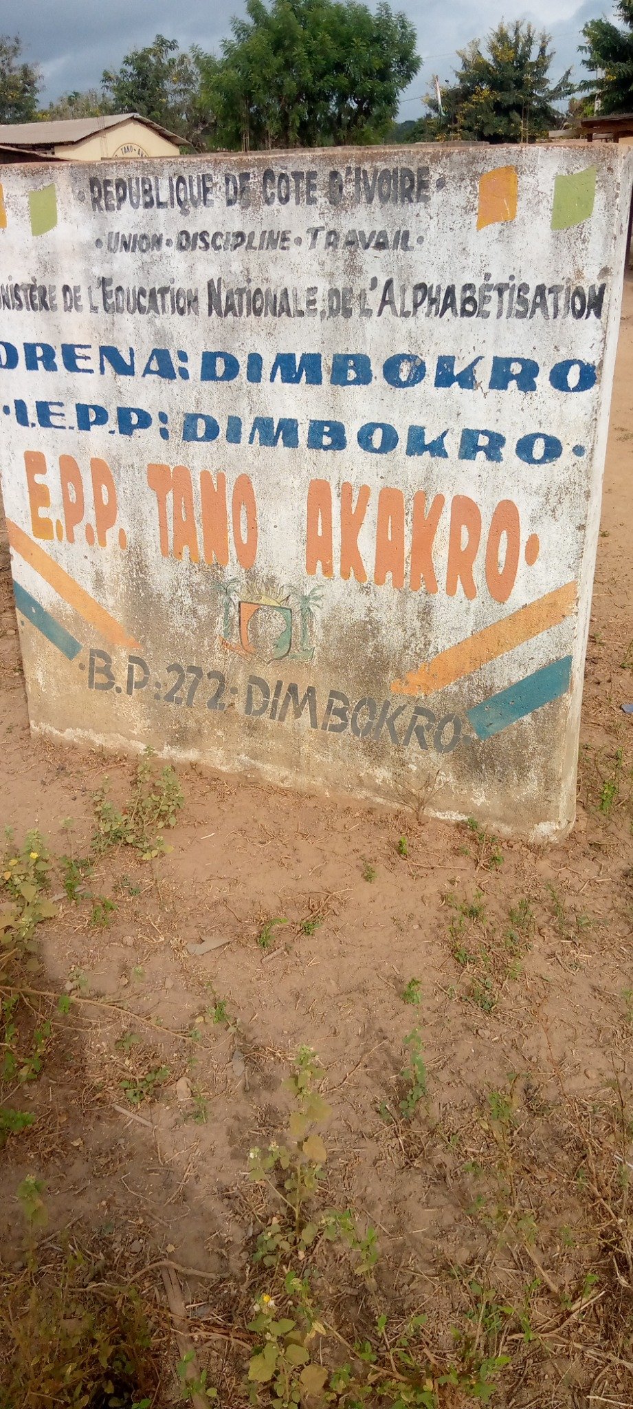 Tano Akakro